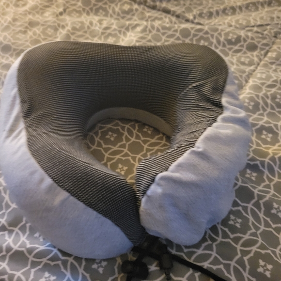 NapFun headrest - Picture 2 of 3